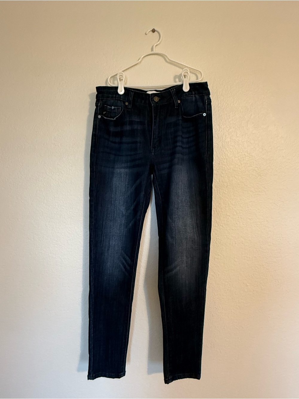 NEVER WORN KanCan Black Skinny Jeans with Subtle Fade